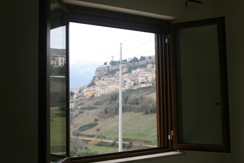 B&B La Collina Degli Ulivi Civitella Del Tronto Exterior foto