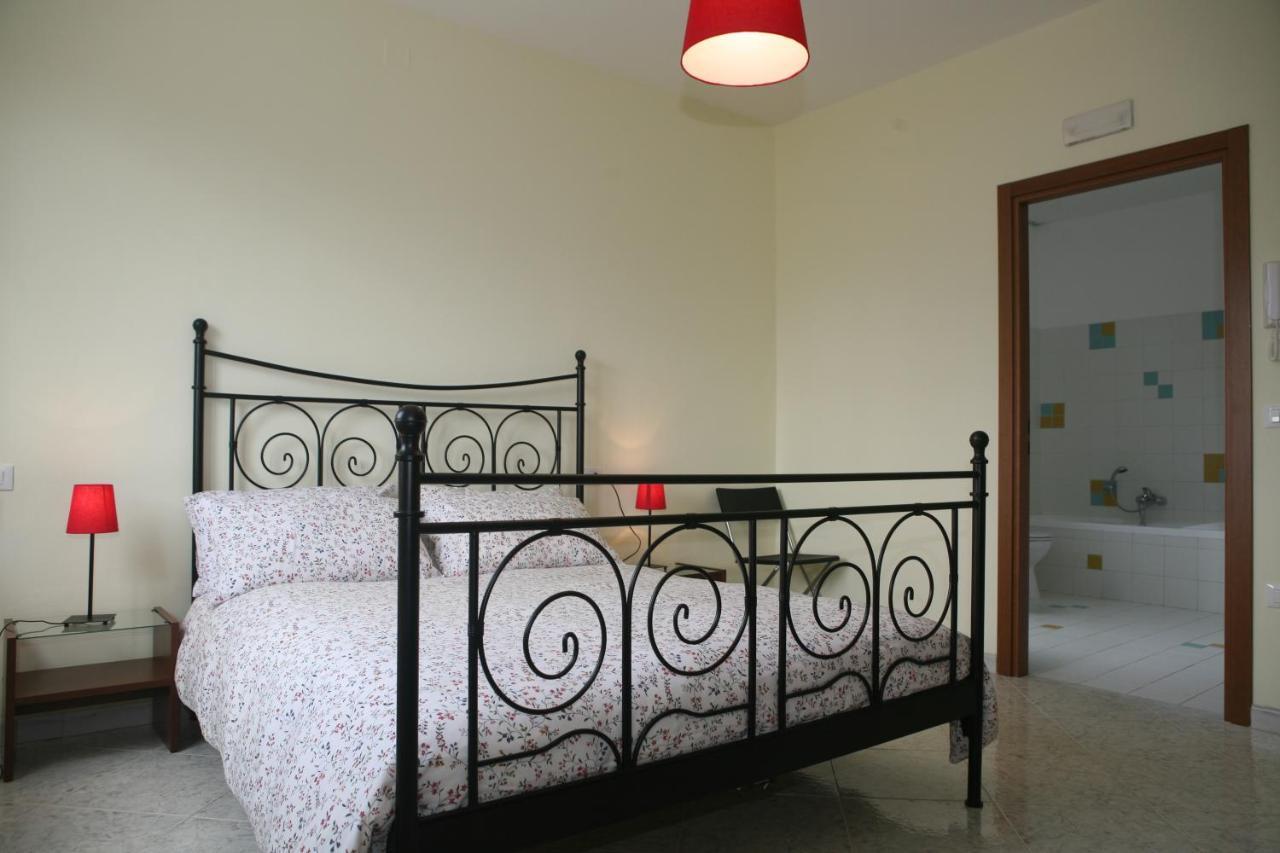 B&B La Collina Degli Ulivi Civitella Del Tronto Habitación foto