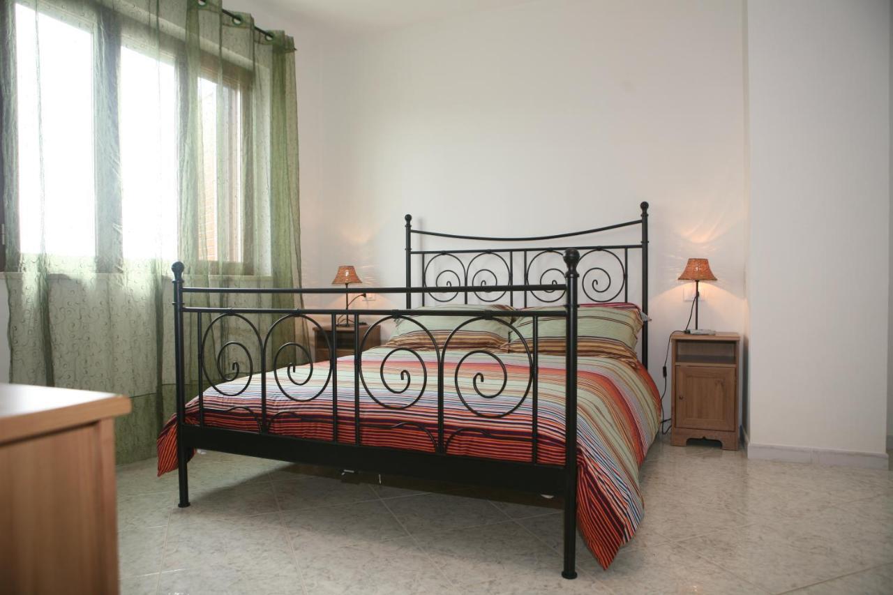 B&B La Collina Degli Ulivi Civitella Del Tronto Habitación foto