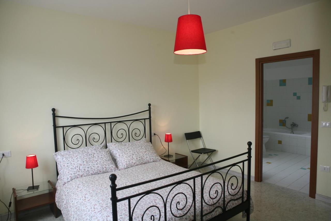 B&B La Collina Degli Ulivi Civitella Del Tronto Exterior foto